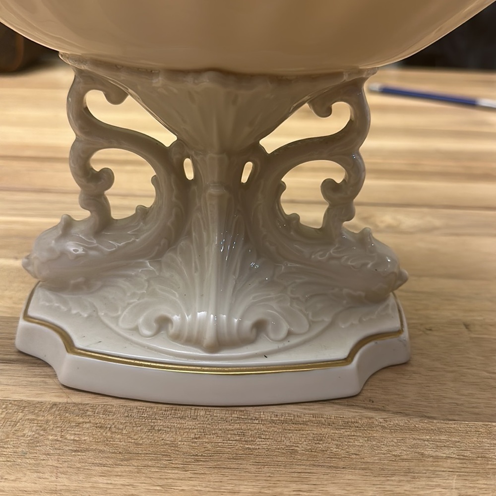 LENOX  ⭐️AQUARIUS Collection dolphin centerpiece - Picture 4 of 5